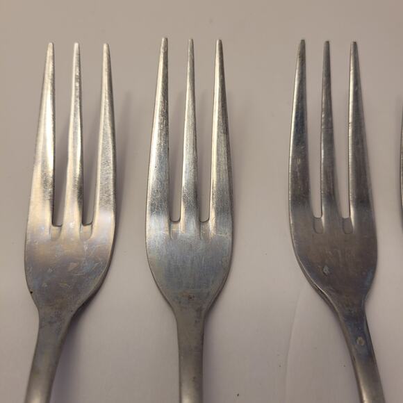 Northland Stainless Flatware Set Of 6 Forks 3-Prong Satin Korea Pre-Owned - Picture 12 of 14